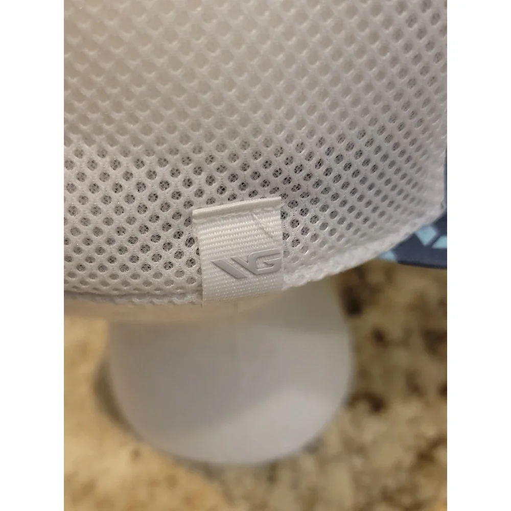 Under Armour Men's UA Iso-Chill Driver  Mesh S/M Fitted Golf Casual Cap Hat NWOT